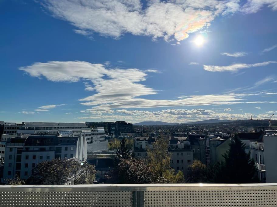 Rooftop Terrace- Panoramablick Ueber Wien Leilighet Eksteriør bilde